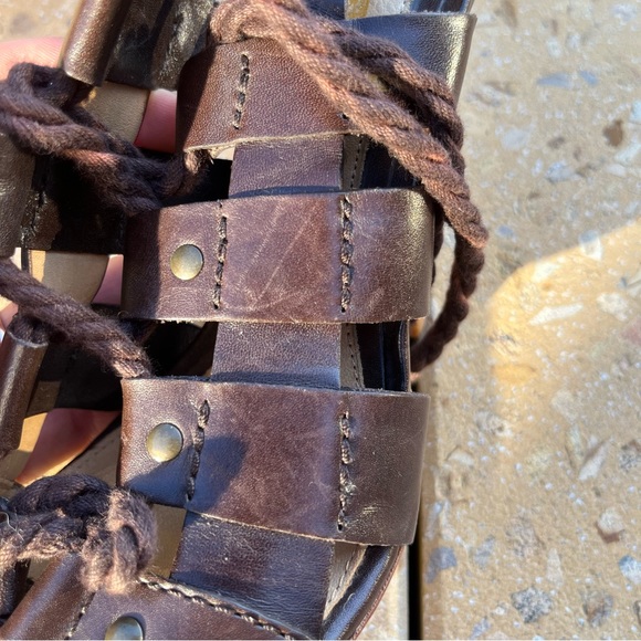 L.A.M.B. Trianna Brown Leather Lace Up Wedge Gladiator Sandals size 8 - Picture 12 of 14